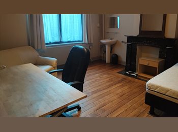 Appartager BE - 2 CHAMBRES MEUBLÉES INDIVIDUELLES DONT UNE AVEC DOUCHE PRIVÉE, Liège - 530 € pm