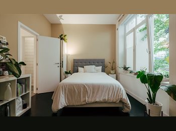 Appartager BE - Morton Place Parvis: quiet room with great desk, private bathroom, Saint Gilles Sint Gillis - 985 € pm