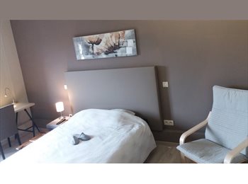 Appartager BE - Chambre agréablement et complètement meublée, Châtelet - 400 € pm