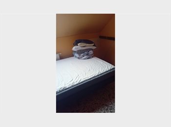 Appartager BE - Colocation Sympa au Cœur de St Giĺles libre le 1er septembre, Saint Gilles Sint Gillis - 550 € pm