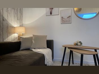 Appartager BE - Nous recherchons idéalement deux étudiants ou jeunes travailleurs appréciant une ambiance conviviale, Mouscron - 465 € pm