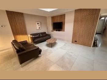 Appartager BE - Colocation premium à Mons – chambres privatives avec SDD et WC, Mons - 480 € pm