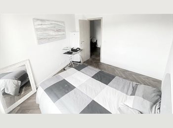 Appartager BE - Chambre 12m2 Tubize, Tubize - 550 € pm