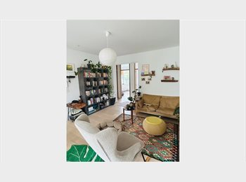 Appartager BE - Room in amazing flatshare in Ixelles - with huge terrasse, Etterbeek - 802 € pm