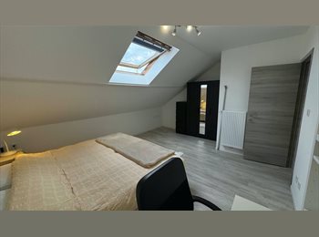 Appartager BE - Chambre à louer dans une maison en colocation à Charleroi, Charleroi - 430 € pm