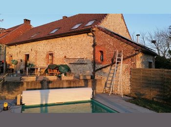 Appartager BE - Chambre à louer dans fermette cosi avec piscine et toutes pièces en communs autre que chambres et sa, Mons - 475 € pm