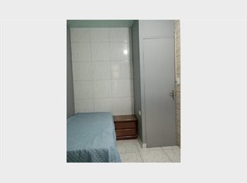 Roomgo BR - Quarto e banheiro privativos, mobiliado-  Estação Sto. Amaro, Santo Amaro - R$ 1.200 Por mês