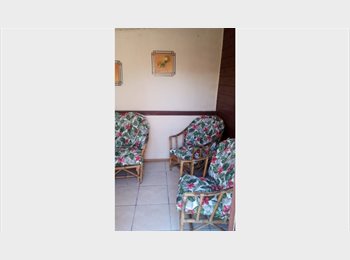 Roomgo BR - QUARTO MOBILIADO sem burocracia PROXIMO A UFRGS CAMPUS DO VALE E UERGS., Porto Alegre - R$ 600 Por mês