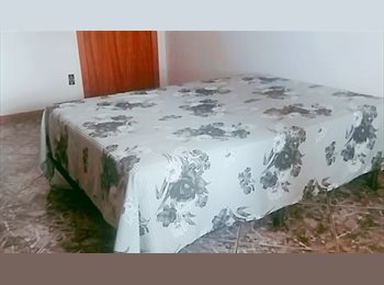 Roomgo BR - SUÍTE   INDIVIDUAL ESPAÇOSA, Uberlândia - R$ 1.210 Por mês