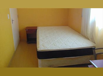 Roomgo BR - SUÍTES e LOFTS(KITNETES)  - METRO SAUDE E METRO CONCEIÇÃO, Saúde - R$ 1.390 Por mês