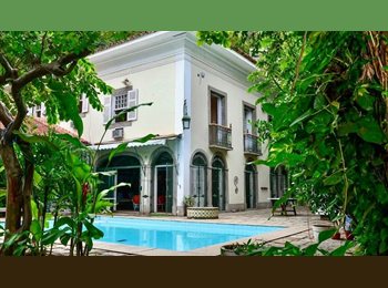 Roomgo BR - Quarto em casarão em Laranjeiras, Laranjeiras - R$ 3.150 Por mês