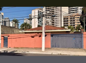 Roomgo BR - Quartos Individuais a 350 metros da estação Butantã do metrô, Butantã - R$ 990 Por mês