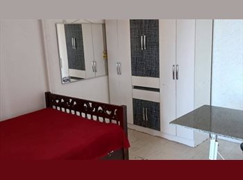 Roomgo BR - Quarto espaçoso em Santa Teresa, Santa Teresa - R$ 1.600 Por mês