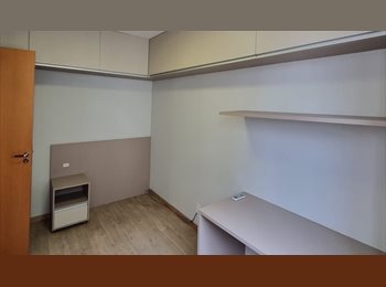 Roomgo BR - Quarto disponível em Santo Antônio, Joinville - R$ 1.200 Por mês