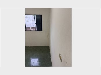 Roomgo BR - Quarto/kitnet semi-mobiliado para não fumantes, Maringá - R$ 1.300 Por mês