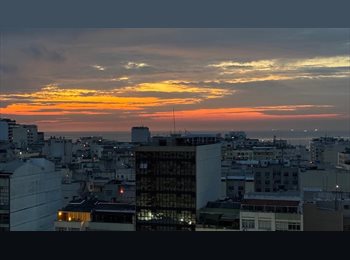 Roomgo BR - Apartamento em Copacabana posto 4, Copacabana - R$ 4.000 Por mês