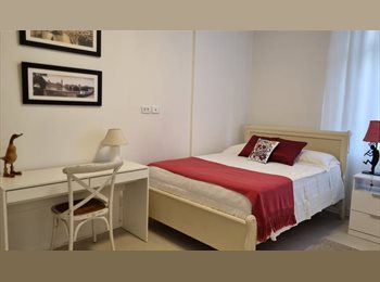 Roomgo BR - Quarto Confortável em Bairro Nobre, Jardim Paulista - R$ 2.500 Por mês