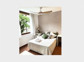Roomgo BR - Suite em casa de familia praia da barra, Barra da Tijuca - R$ 5.000 Por mês
