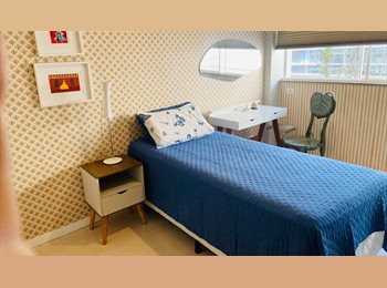 Roomgo BR - ALUGO QUARTO A DUAS QUADRAS DA AV.PAULISTA, Bela Vista - R$ 2.500 Por mês