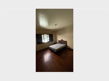 Roomgo BR - Alugo Quarto na Vila Tramontano, Morumbi - R$ 1.400 Por mês
