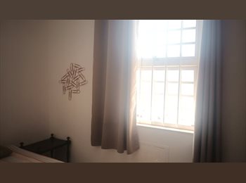 Roomgo BR - Semi suite individual local tranquilo, Campinas - R$ 990 Por mês