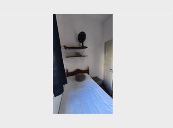 Roomgo BR - Quarto individual ao lado do metro paulista pernambucanas, Consolação - R$ 1.100 Por mês