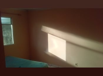 Roomgo BR - Quarto para aluguel, Salvador - R$ 550 Por mês