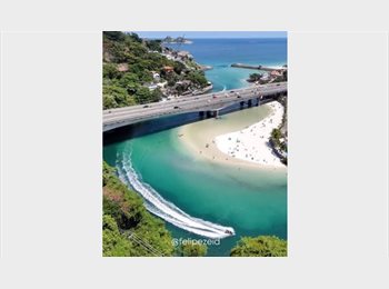 Roomgo BR -  LUXO É VIVER COM O PÉ NA AREIA !Próx Metrô e Praia, Barra da Tijuca - R$ 1.000 Por mês