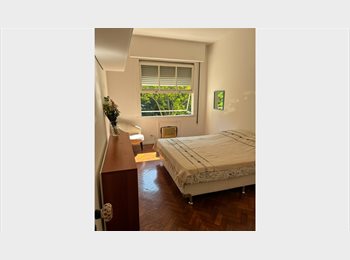 Roomgo BR - Quarto confortável com ar cond. no Leme, Leme - R$ 2.200 Por mês