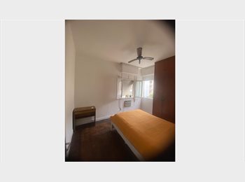 Roomgo BR - Quarto grande Copacabana posto 2, Copacabana - R$ 2.000 Por mês