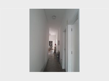 Roomgo BR - Alugo quarto em Higienópolis (próximo ao shopping), Santa Cecilia - R$ 2.300 Por mês