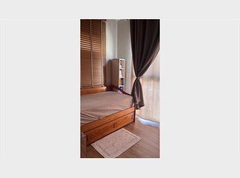 Roomgo BR - Aluguel de quarto p/ mulheres, Curitiba - R$ 1.450 Por mês