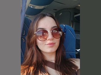Roomgo BR - Sarah - 20 - Porto Alegre