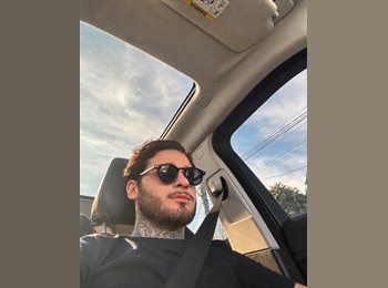 Roomgo BR - Arthur - 23 - Porto Alegre