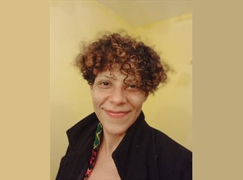 Roomgo BR - Maria Luiza - 37 - Laranjeiras