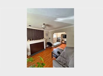 Roomgo CA - Private Room for Rent - Midtown, Toronto - $1,050 pcm