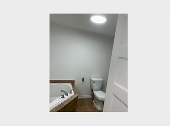 Roomgo CA - House of Peace, Montréal - $750 pcm