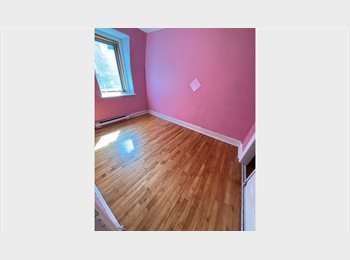 Roomgo CA - European style 3 bedroom in downtown Montreal, Montréal - $1,800 pcm