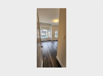 Roomgo CA - SPACIOUS ROOM FOR RENT IN BRAMPTON, Canada - $1,000 pcm