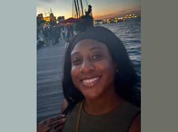 Roomgo CA - Nyeisha  - 27 - Toronto