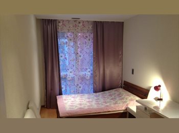 Roomgo CH - Une belle chambre meublée au centre de Montreux, Vevey - 1 090 CHF / Mois