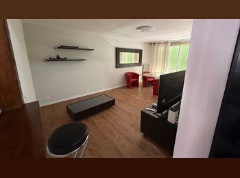 Roomgo CH - Appartement meublé et tout équipé de 2,5 pièces, Vevey - 2 150 CHF / Mois
