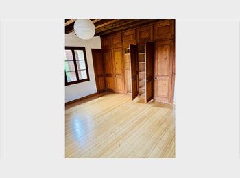Roomgo CH - recherche colocataires, Genève - 1 150 CHF / Mois