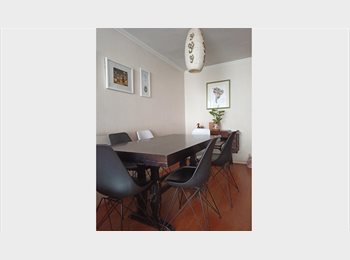 CompartoDepto CL - Arriendo pieza cerca de Metro Plaza Egaña, Ñuñoa - CH$390.000 por mes