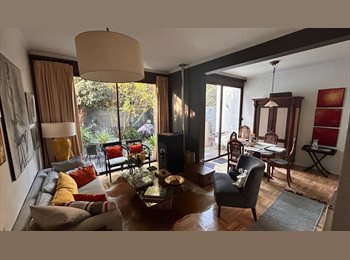 CompartoDepto CL - Arriendo una habitación, acogedora casa en Las Condes, Vitacura - CH$440.000 por mes
