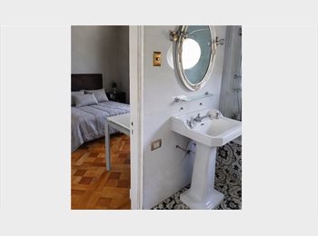 CompartoDepto CL - Habitación doble con terraza privada y baño en suite. Metro Bellas Artes., Santiago Centro - CH$450.000 por mes