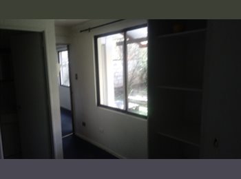 CompartoDepto CL - AGRADABLE Y LUMINOSO DEPTO INTERIOR, La Reina - CH$500.000 por mes