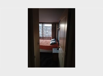 CompartoDepto CL - ARRIENDO PIEZA EN LAS CONDES, La Reina - CH$320.000 por mes