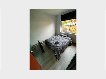 CompartoDepto CL - Habitación en Los Domínicos, La Reina - CH$320.000 por mes