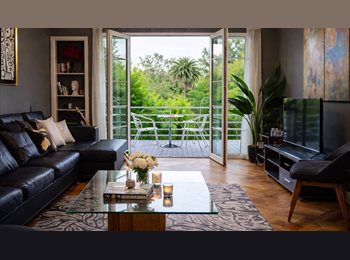 CompartoDepto CL - Elegante habitación Metro Bellas Artes. Vista al parque y baño privado con tina., Santiago Centro - CH$400.000 por mes